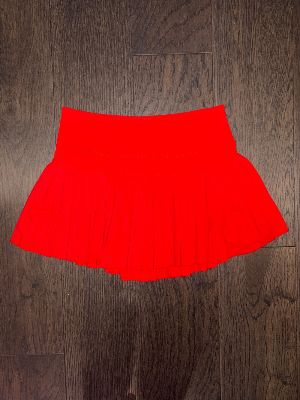 Gold Hinge Red Pleated Skirt Tennis